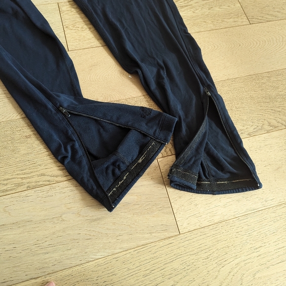 The North Face workout joggers - Picture 8 of 13